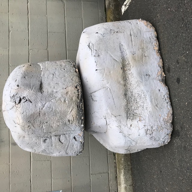 BOULDER, Large - (60x90cm H)